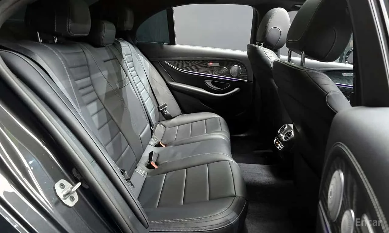 Mercedes-Benz E 350 АМG-PACK| BURMESTER| MEMORY| PANO| HUD, снимка 12 - Автомобили и джипове - 56310749