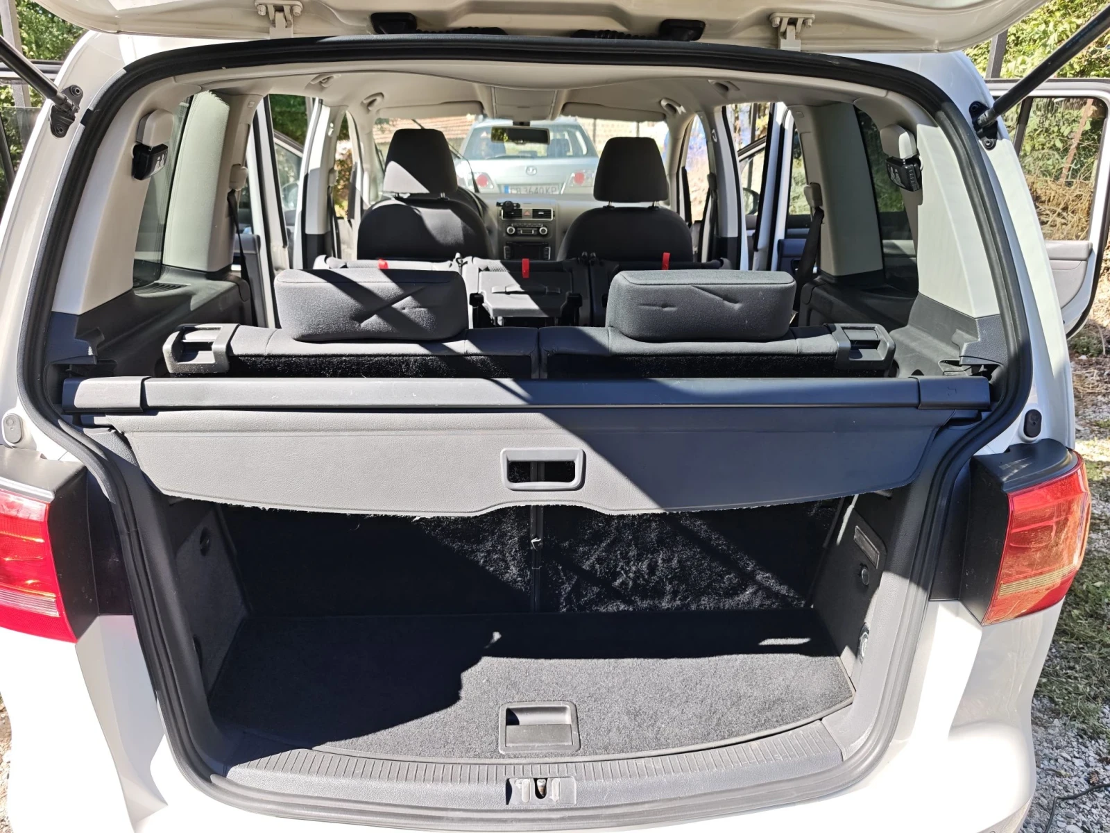 VW Touran 1.4 TSI, ��������� DSG, 7 ������ | Mobile.bg � ����������� 15
