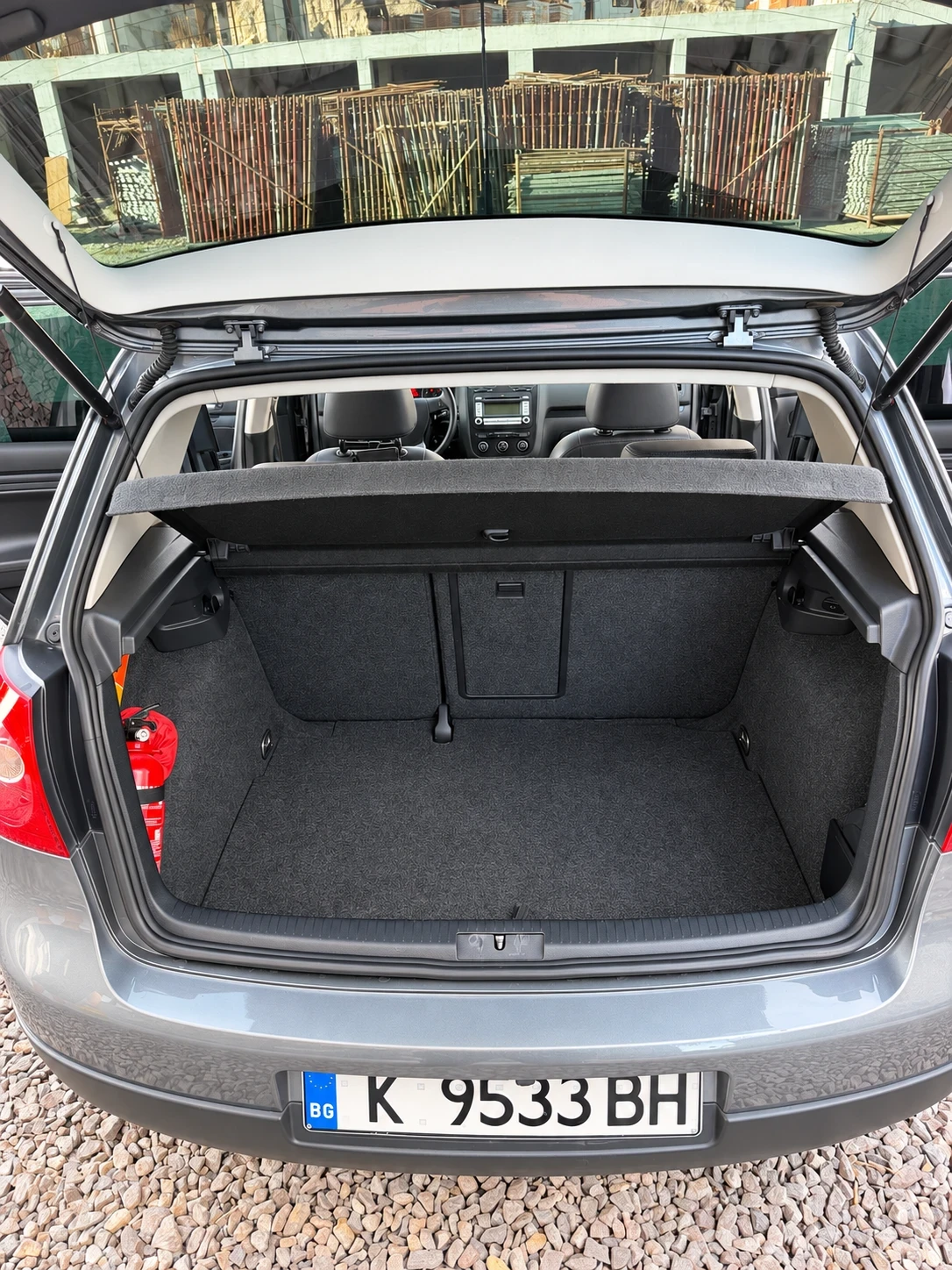 VW Golf 5, снимка 16 - Автомобили и джипове - 56432304