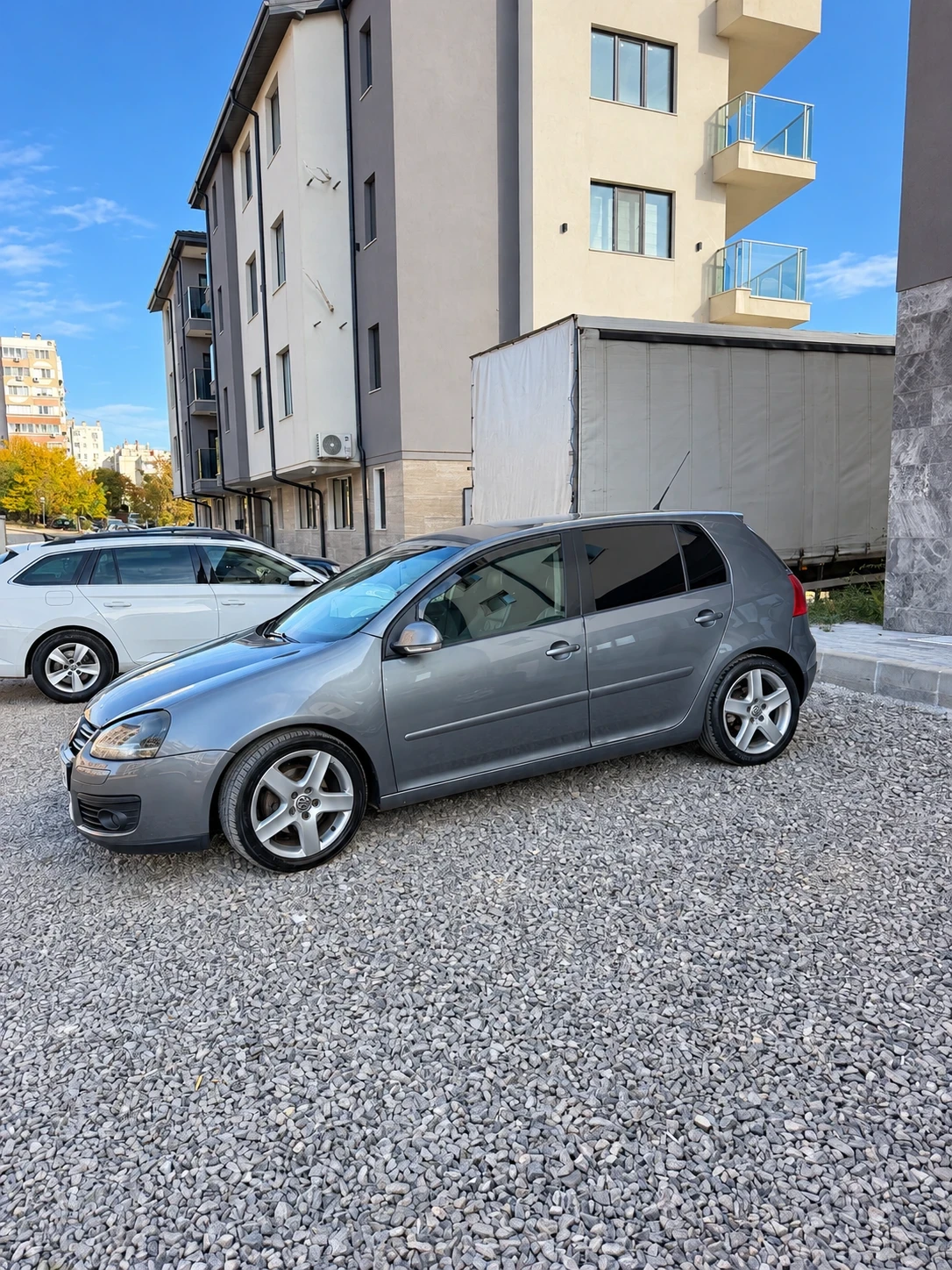 VW Golf 5, снимка 11 - Автомобили и джипове - 56432304