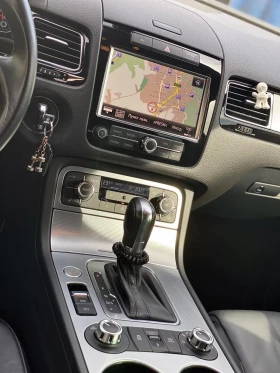 VW Touareg 4.2TDI // 340к.с // R-Line // Led, снимка 12