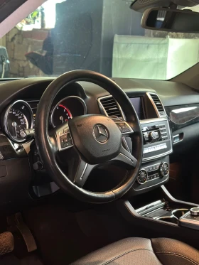 Mercedes-Benz ML 350 350/FULL OPTIONAL/AMG-LINE/KEYLESS/HARMAN-KARDON, снимка 16