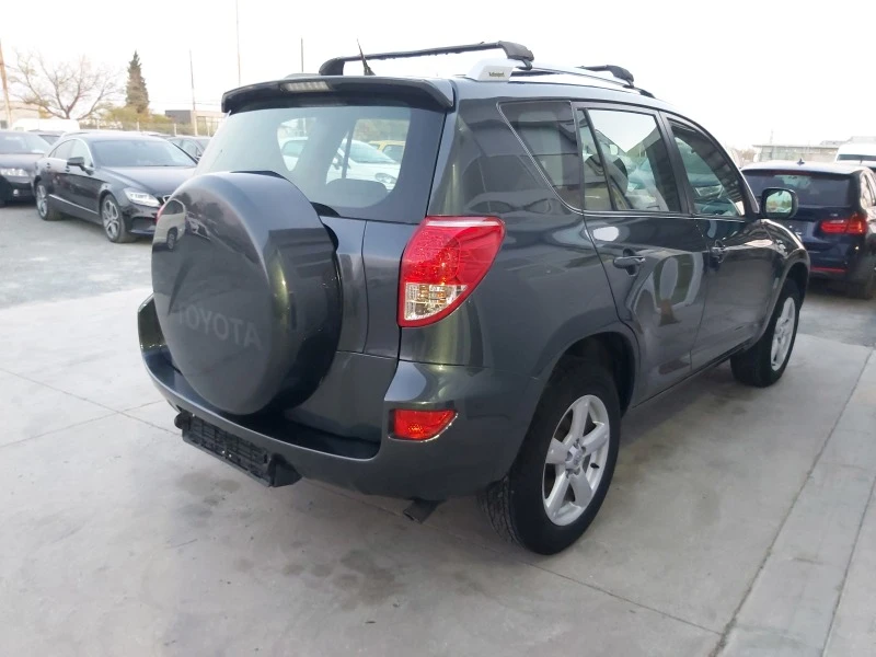 Toyota Rav4 2.2d-6sk-Euro-4, снимка 3 - Автомобили и джипове - 38547696