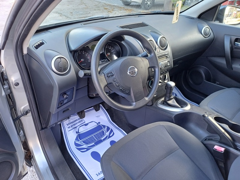 Nissan Qashqai 1.6i  , снимка 9 - Автомобили и джипове - 42792853