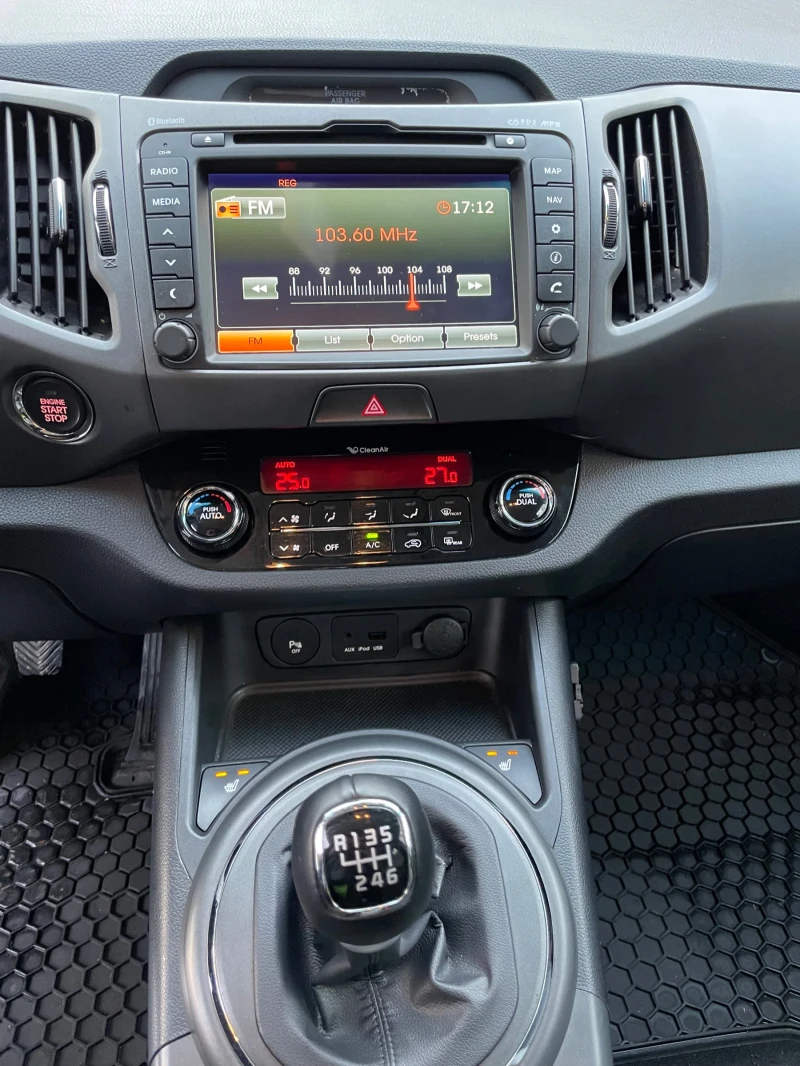 Kia Sportage 2.0 CRDI 4WD, REBEL, KEYLESS/CAMERA, LED!, снимка 10 - Автомобили и джипове - 48773555