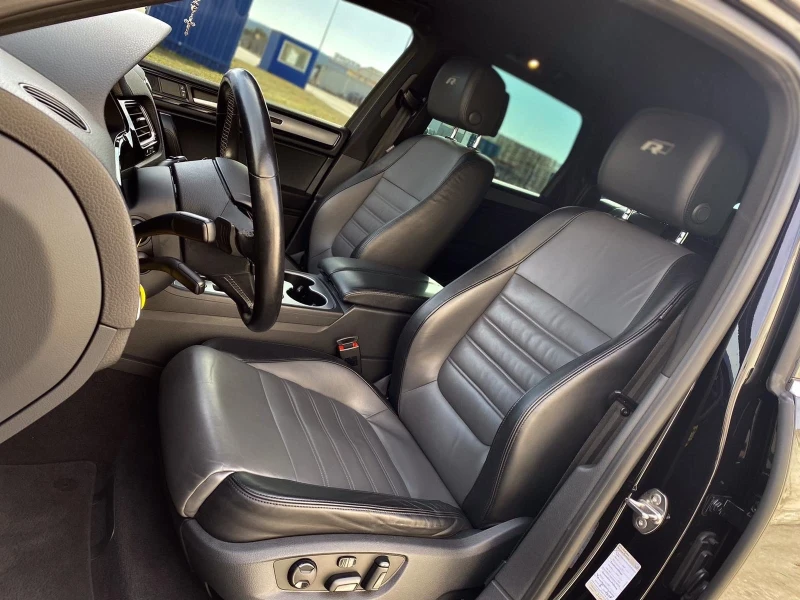 VW Touareg 4.2TDI // 340к.с // R-Line // Led, снимка 10 - Автомобили и джипове - 51609016