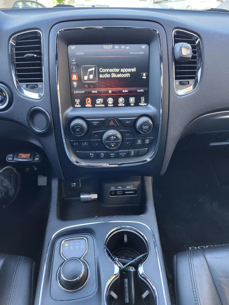 Dodge Durango 7 местна* Камера* Сервизна история* , снимка 8 - Автомобили и джипове - 52317949