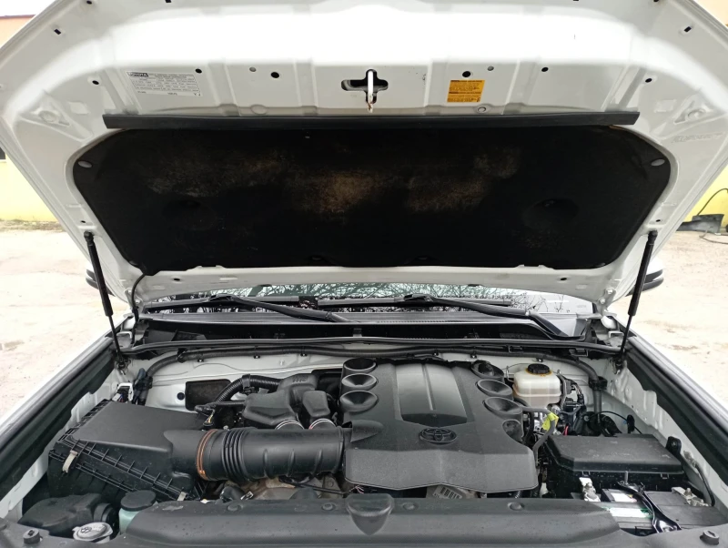 Toyota 4runner Limited 4.0V6, снимка 14 - Автомобили и джипове - 52935158