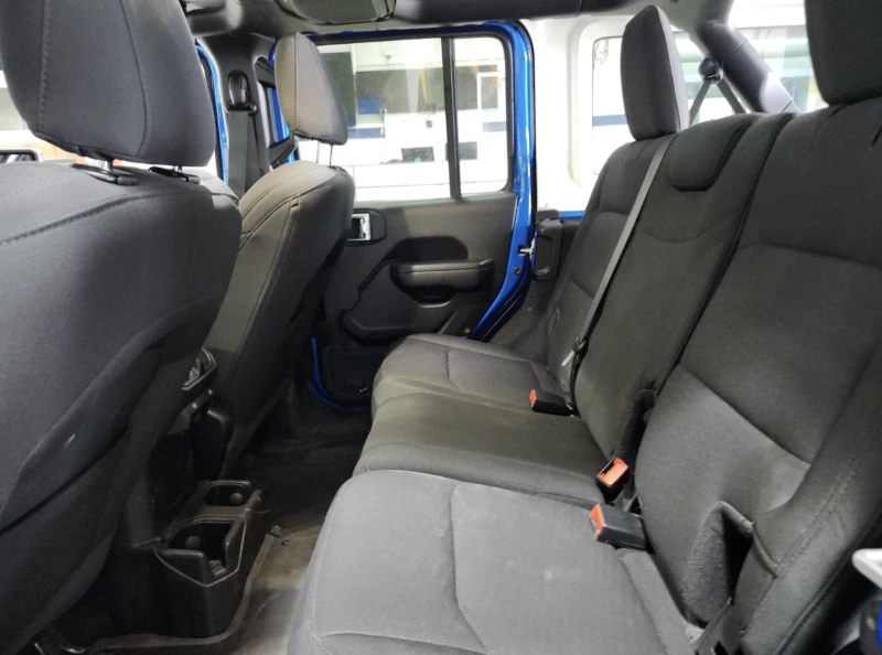 Jeep Wrangler 2022 Jeep Wrangler UNLIMITED WILLYS, снимка 10 - Автомобили и джипове - 52772069