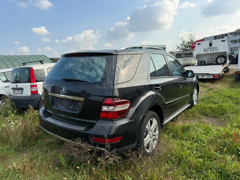 Mercedes-Benz ML 350, снимка 4 - Автомобили и джипове - 53105383