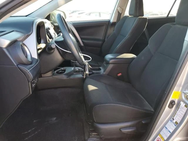 Toyota Rav4, снимка 8 - Автомобили и джипове - 48718768