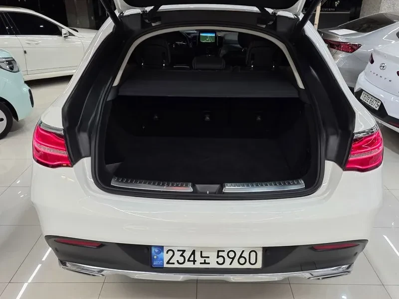Mercedes-Benz GLE 350 D 4Matic Coupe - САМО 30% АВАНС, снимка 7 - Автомобили и джипове - 55485443