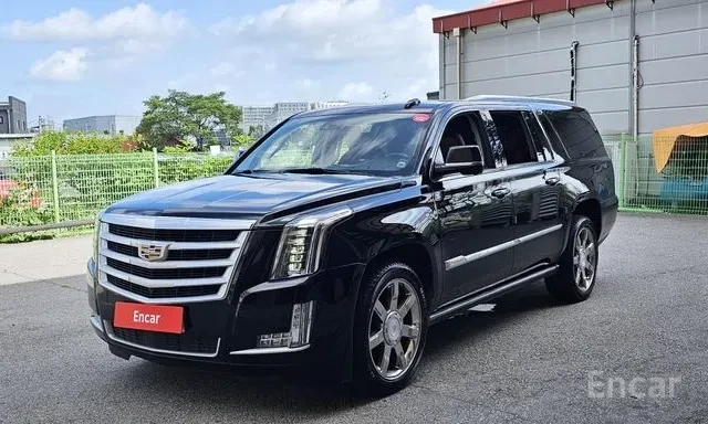 Cadillac Escalade 4th gen ESV