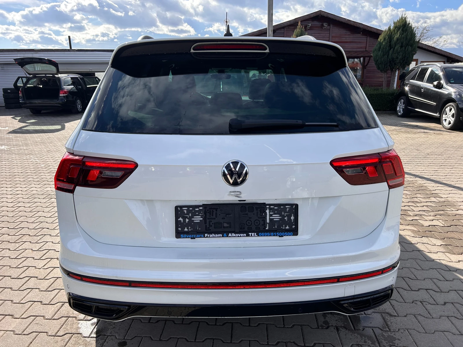 VW Tiguan 2.0TFSI R-LINE 4MOTION/PANORAMA/KAMERA - изображение 7