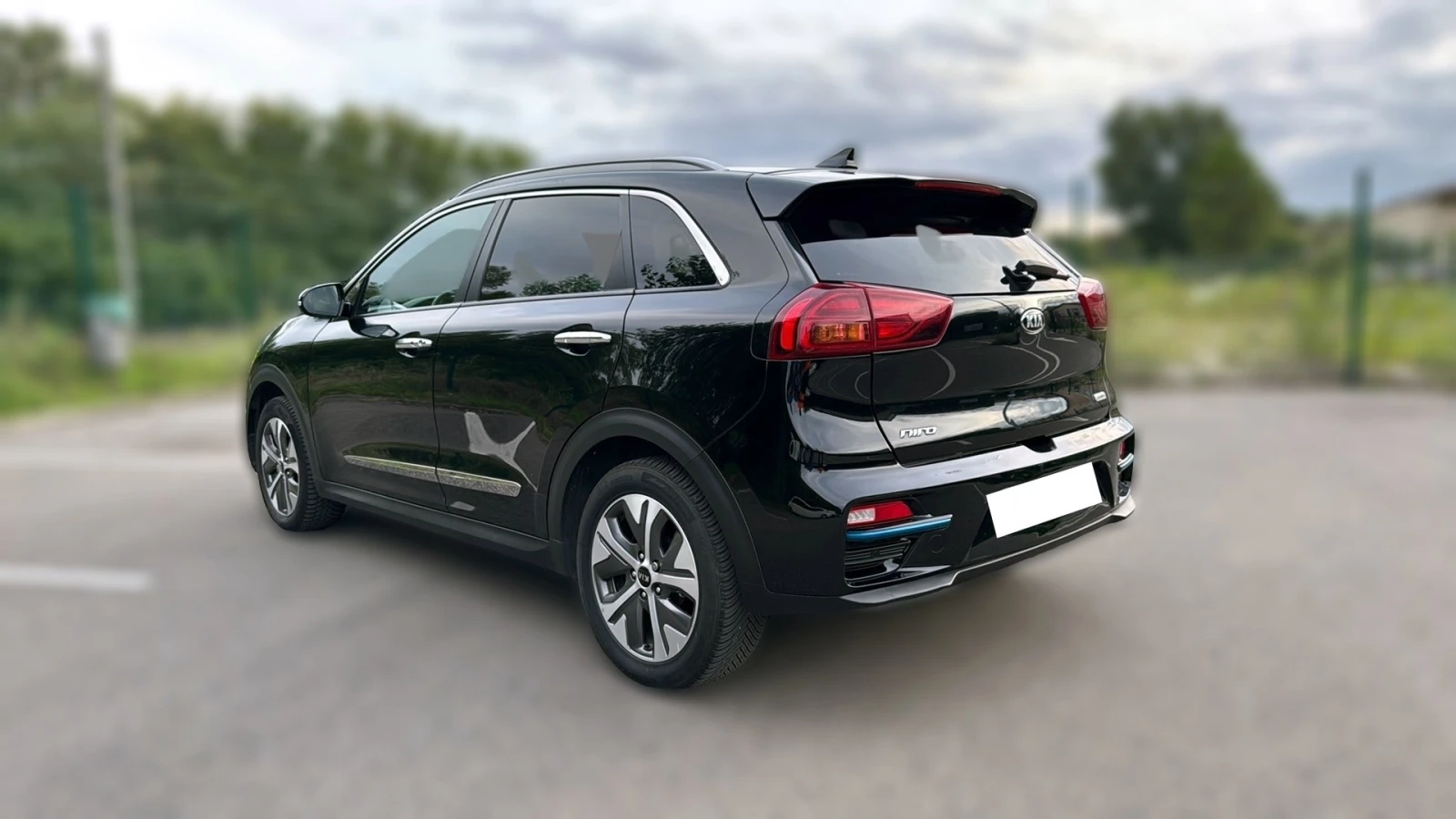 Kia Niro PREMIUM 64KW 204КС - изображение 4