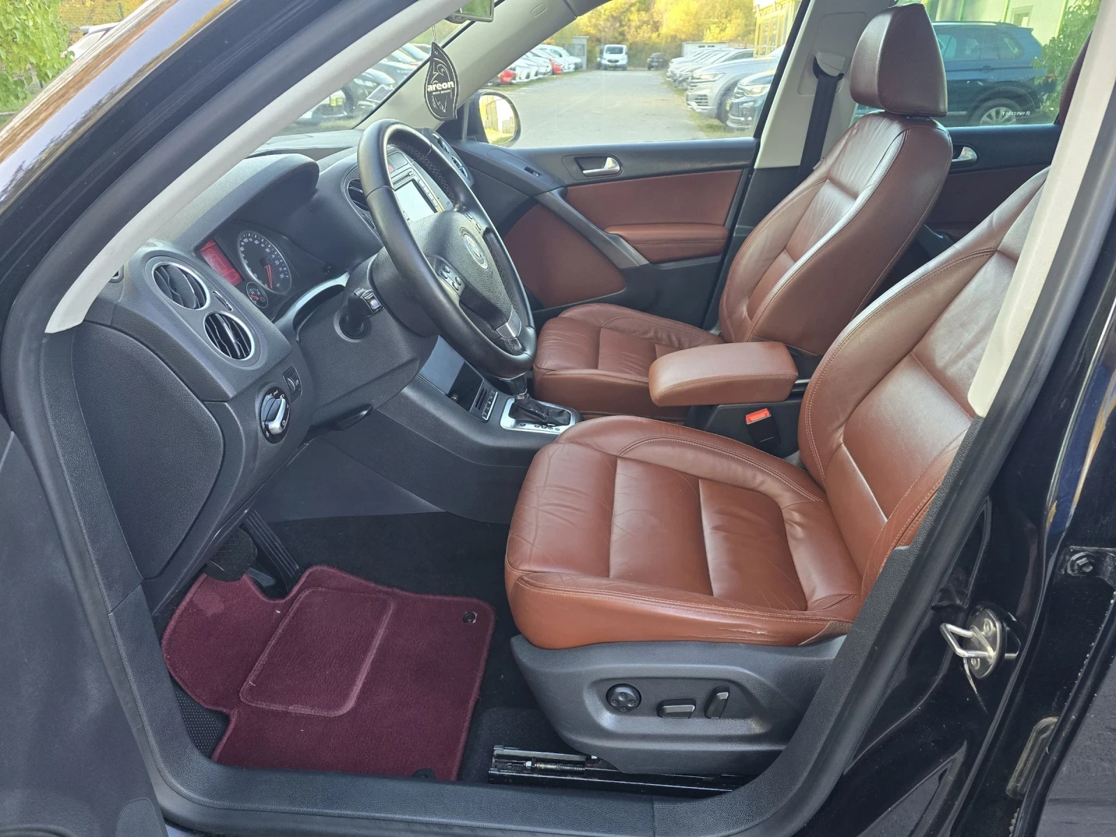 VW Tiguan 2.0TDI/4Х4/АВТОМ./КОЖА/ПАНОРАМА - изображение 9