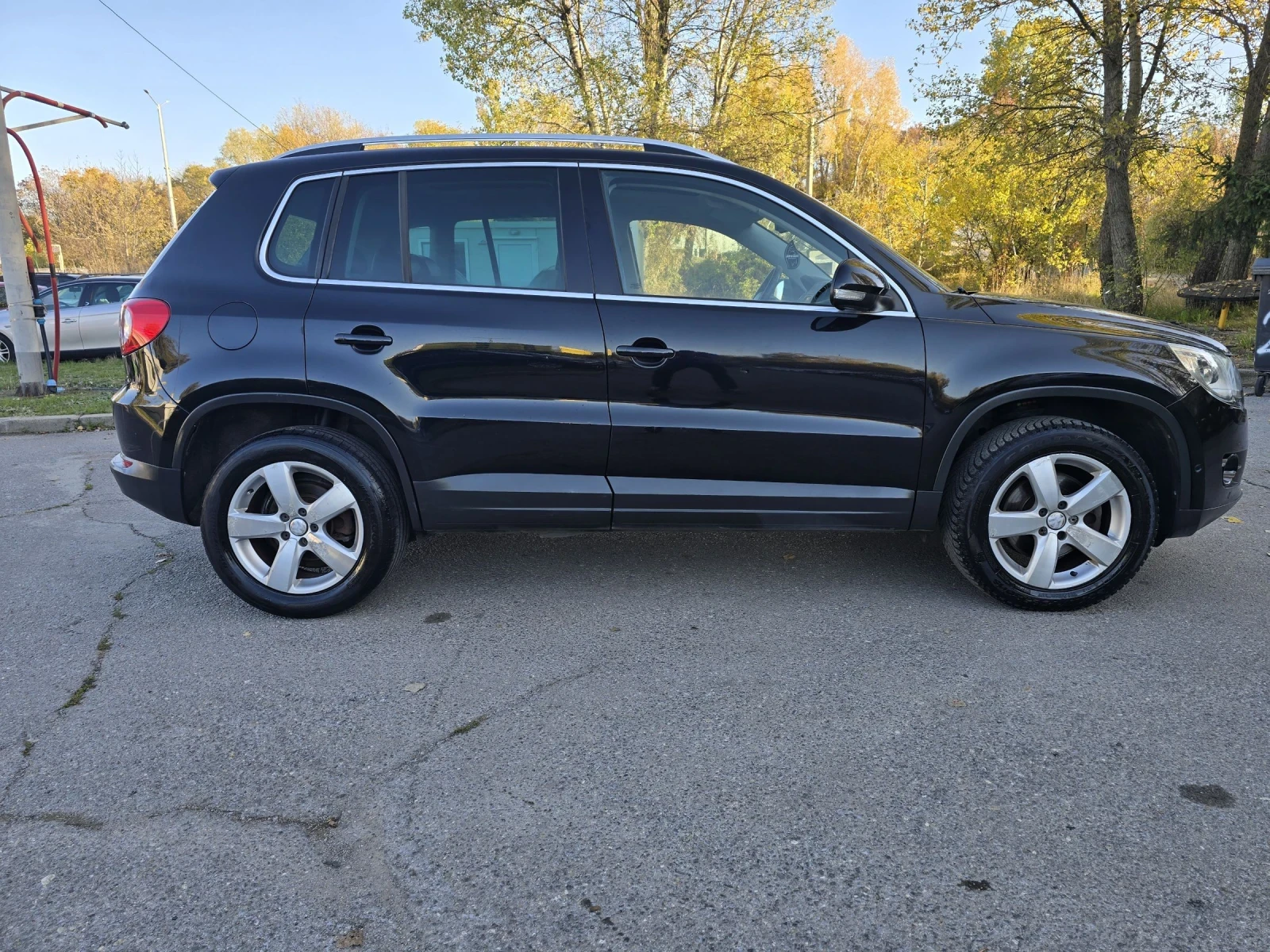 VW Tiguan 2.0TDI/4Х4/АВТОМ./КОЖА/ПАНОРАМА - изображение 7