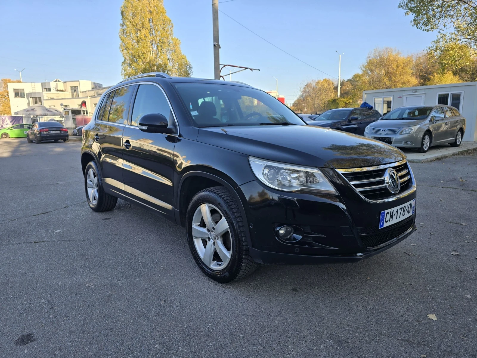 VW Tiguan 2.0TDI/4Х4/АВТОМ./КОЖА/ПАНОРАМА - изображение 3