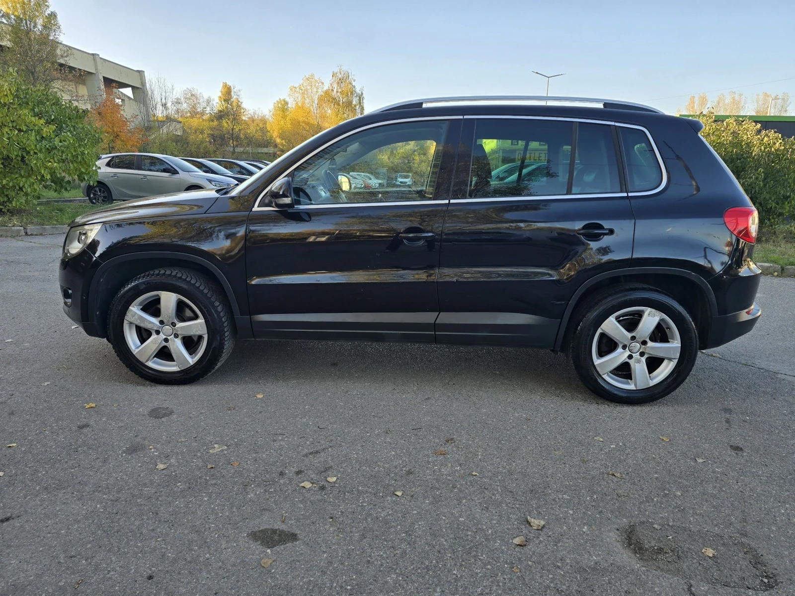 VW Tiguan 2.0TDI/4Х4/АВТОМ./КОЖА/ПАНОРАМА - изображение 8