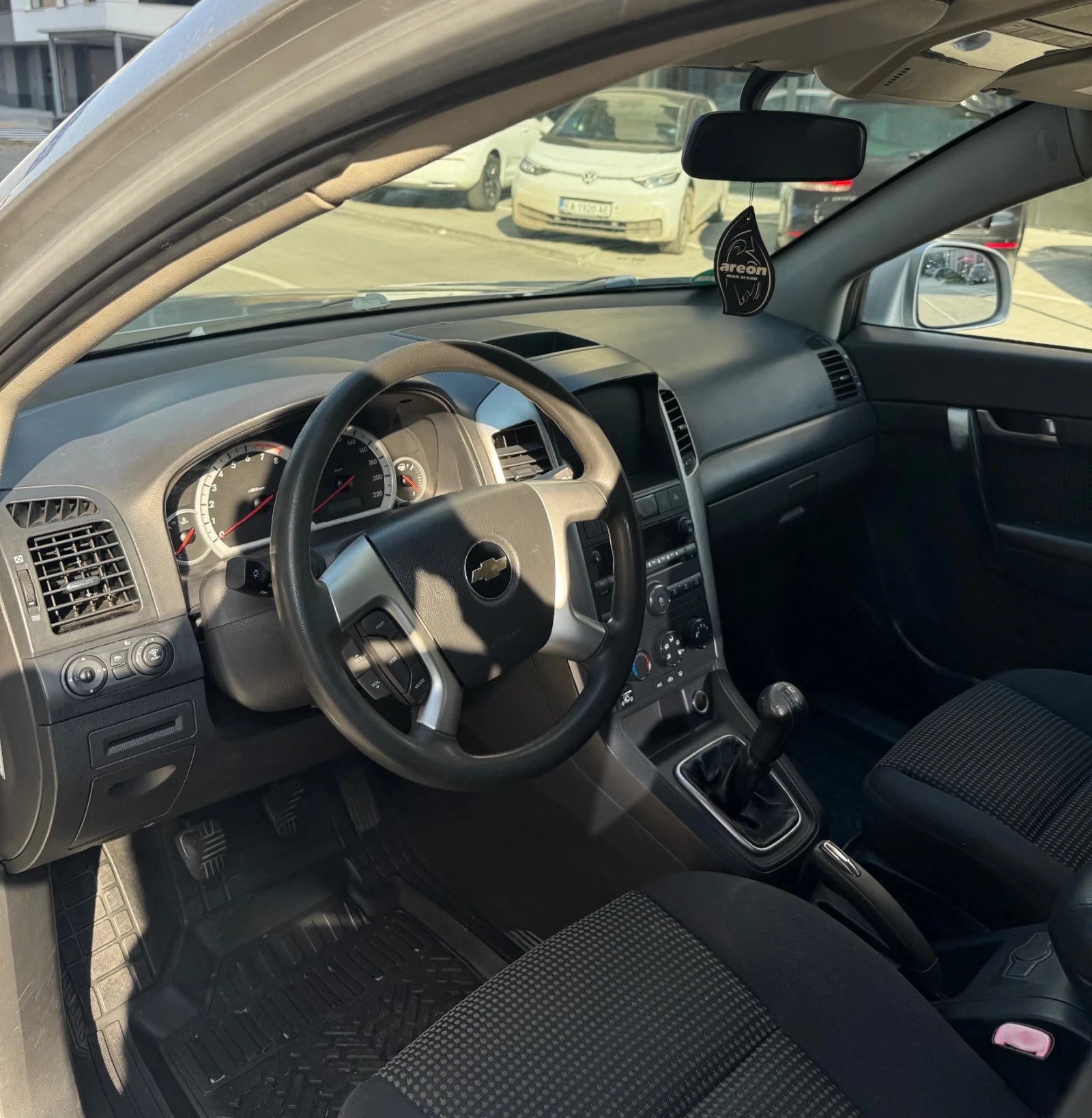 Chevrolet Captiva * 7 Местен * Ксенон * Лупи * , снимка 8 - Автомобили и джипове - 53754934