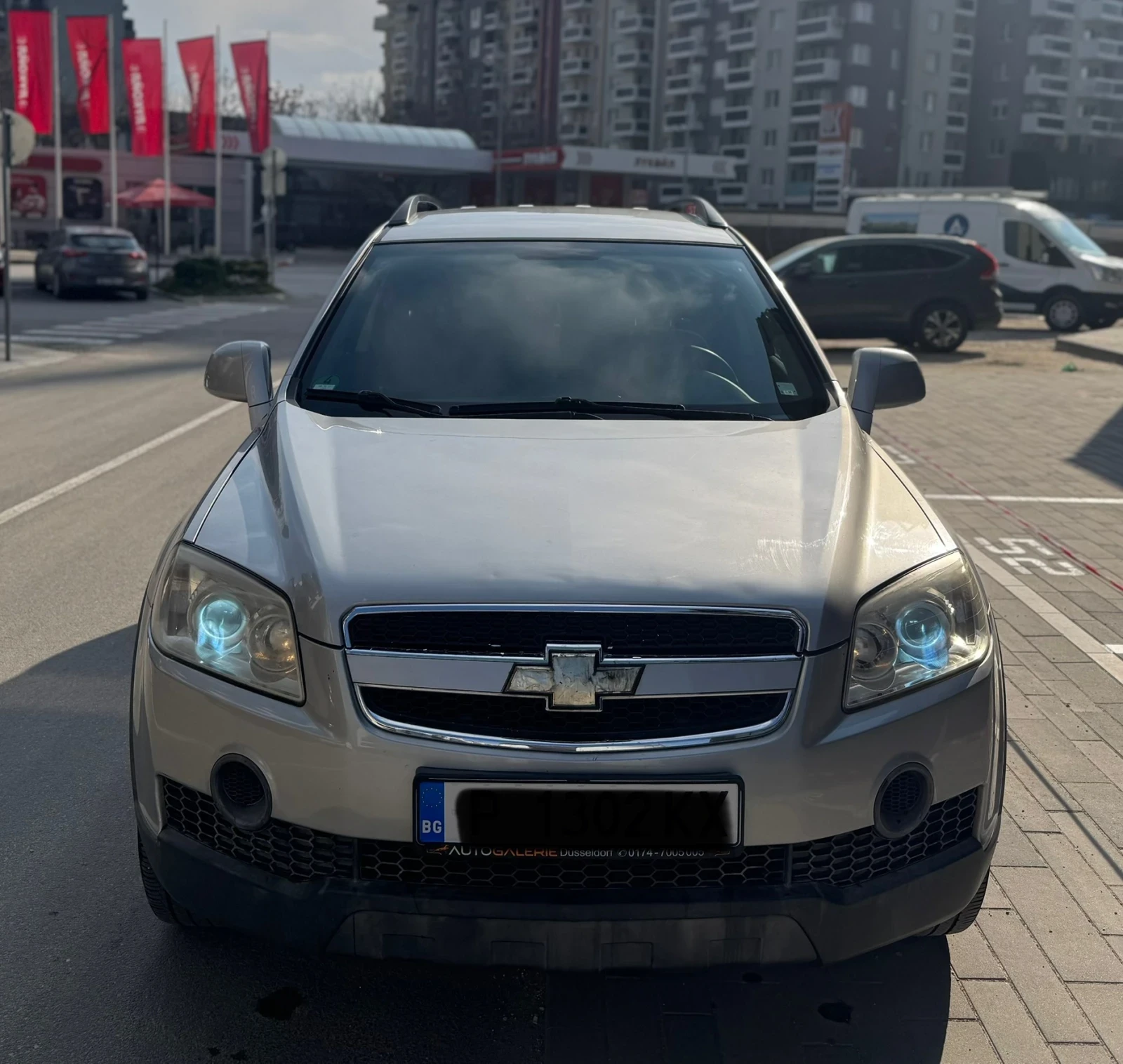 Chevrolet Captiva * 7 Местен * Ксенон * Лупи * , снимка 2 - Автомобили и джипове - 53754934