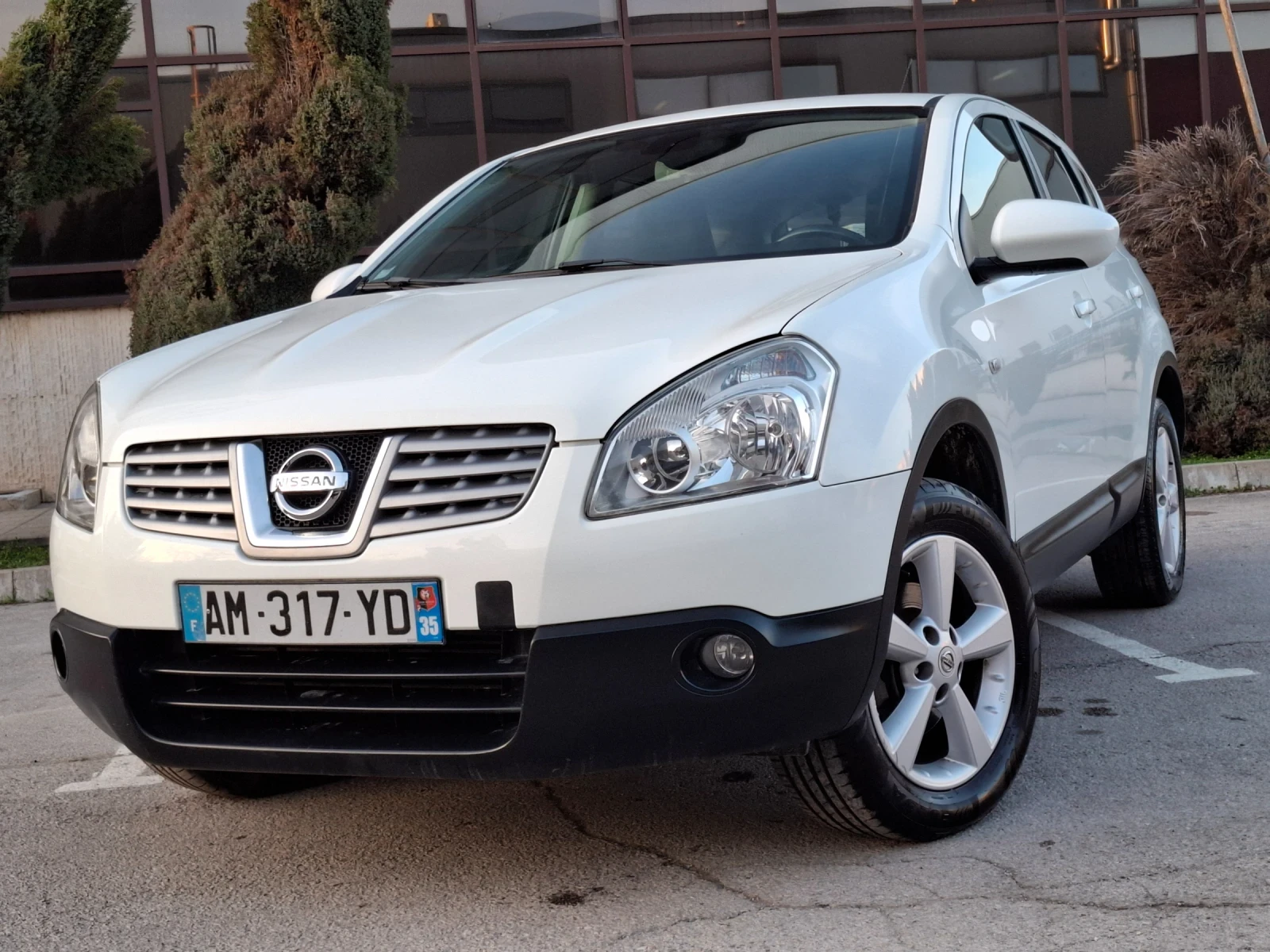 Nissan Qashqai 1.5dCi 105hp * EURO 4 * КЛИМАТРОНИК * ЛИЗИНГ *  | Auto.bg — изображение 1