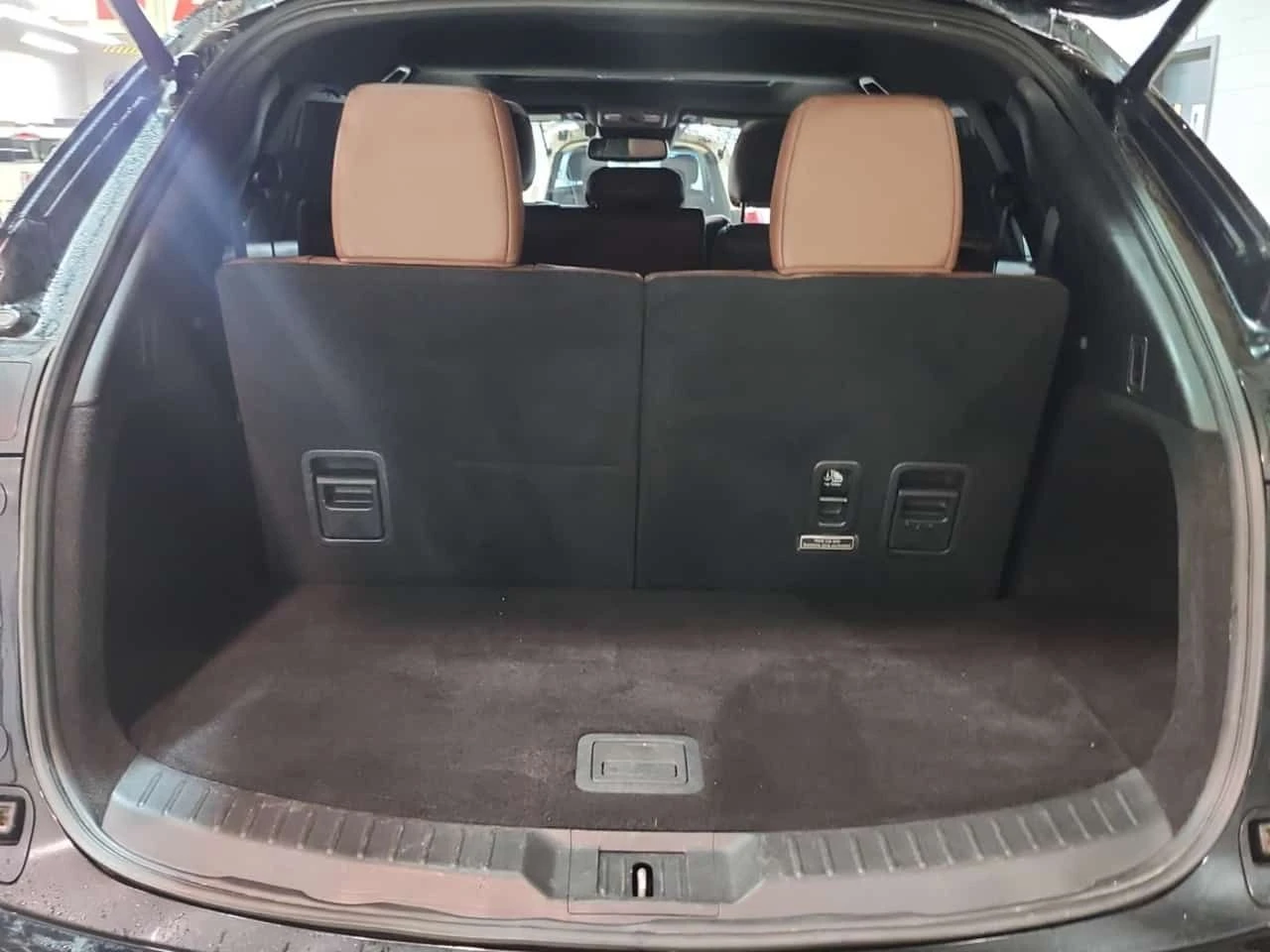 Mazda CX-9 * SIGNATURE * ОБДУХВАНЕ* ПОДГРЕВ* , снимка 13 - Автомобили и джипове - 54074557