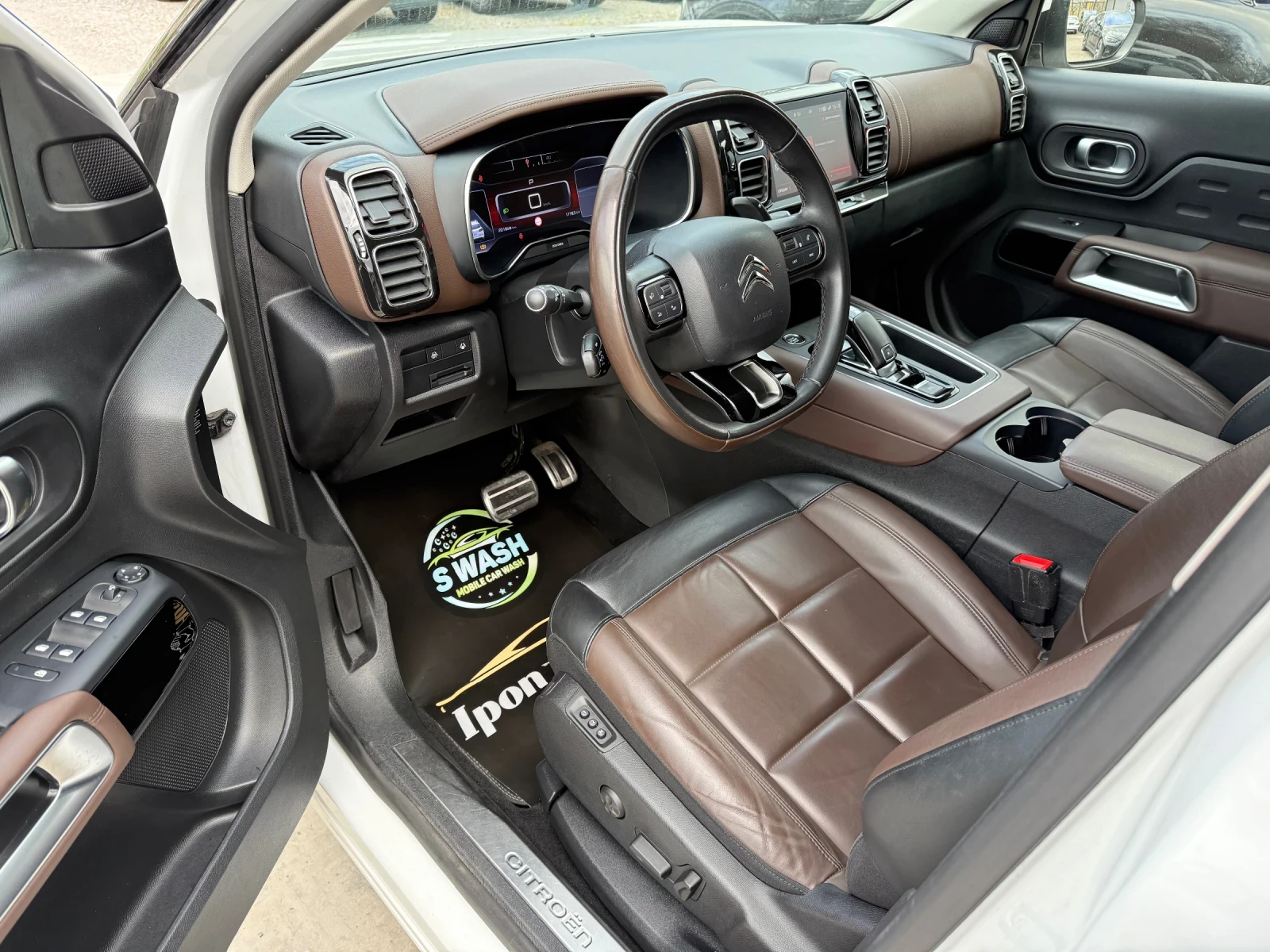 Citroen C5 Aircross М.ТОЧКА* LineAss* KeyLess* КАМЕРА* ПОДГРЕВ* FULL, снимка 9 - Автомобили и джипове - 54154276