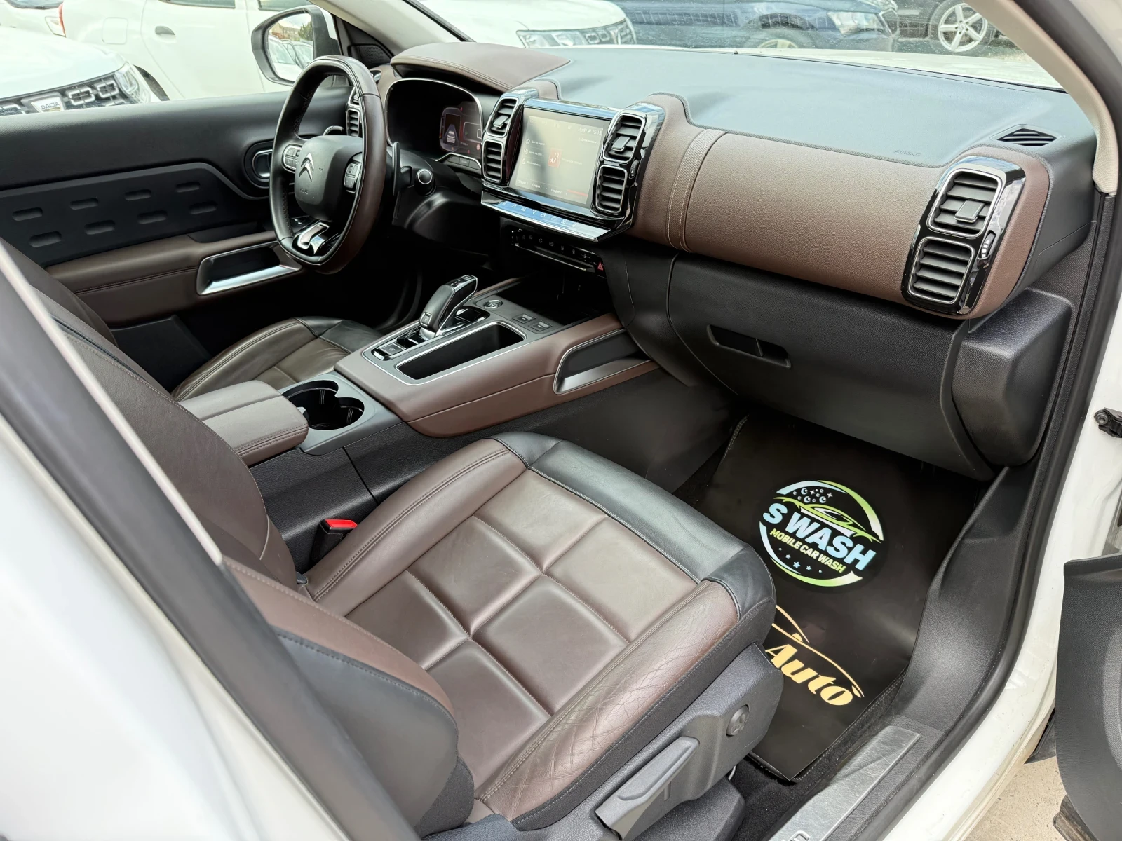 Citroen C5 Aircross М.ТОЧКА* LineAss* KeyLess* КАМЕРА* ПОДГРЕВ* FULL, снимка 14 - Автомобили и джипове - 54154276