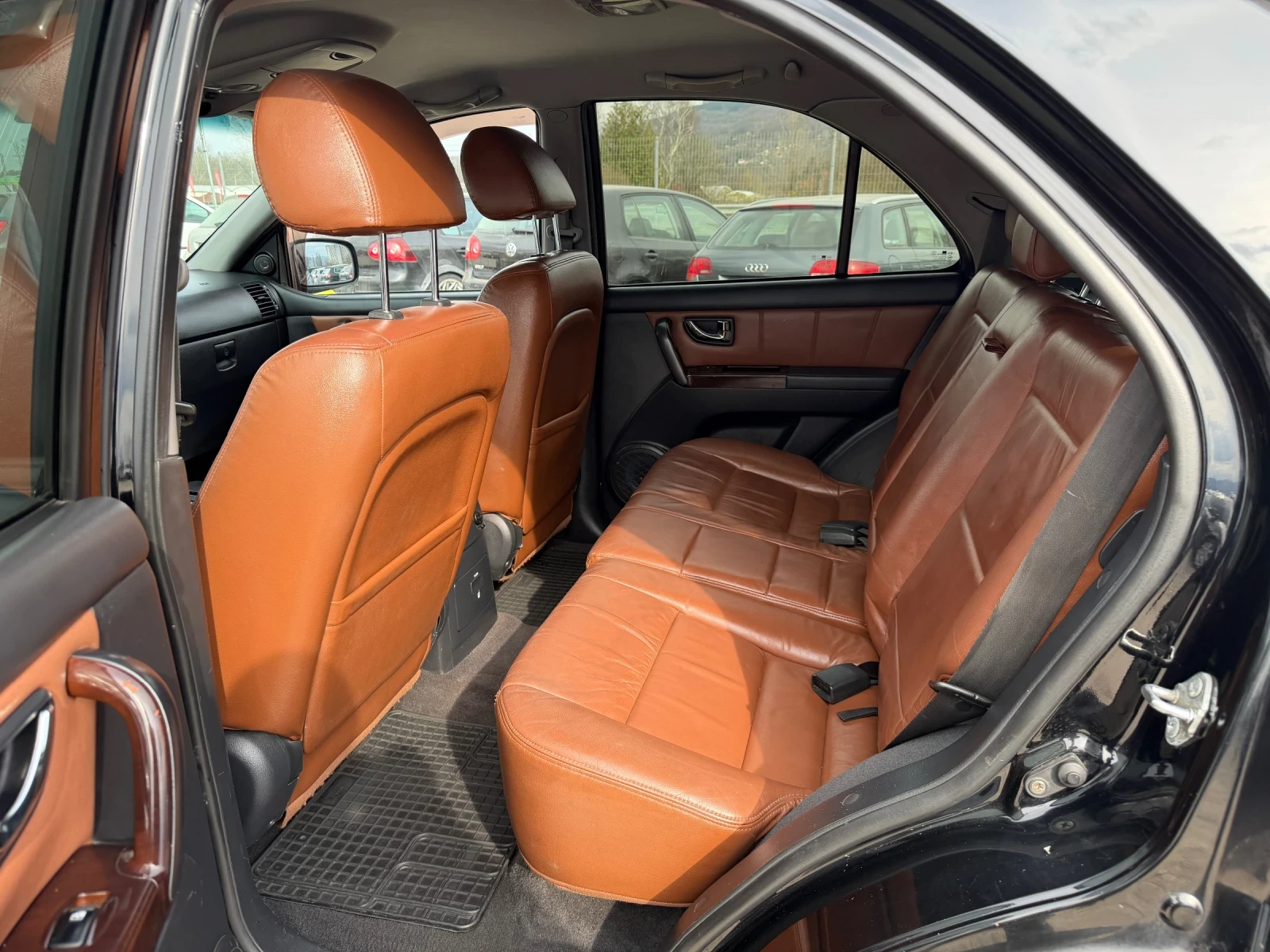 Kia Sorento 2.5CRDI-170PS-АВТОМАТИК, снимка 11 - Автомобили и джипове - 54260356