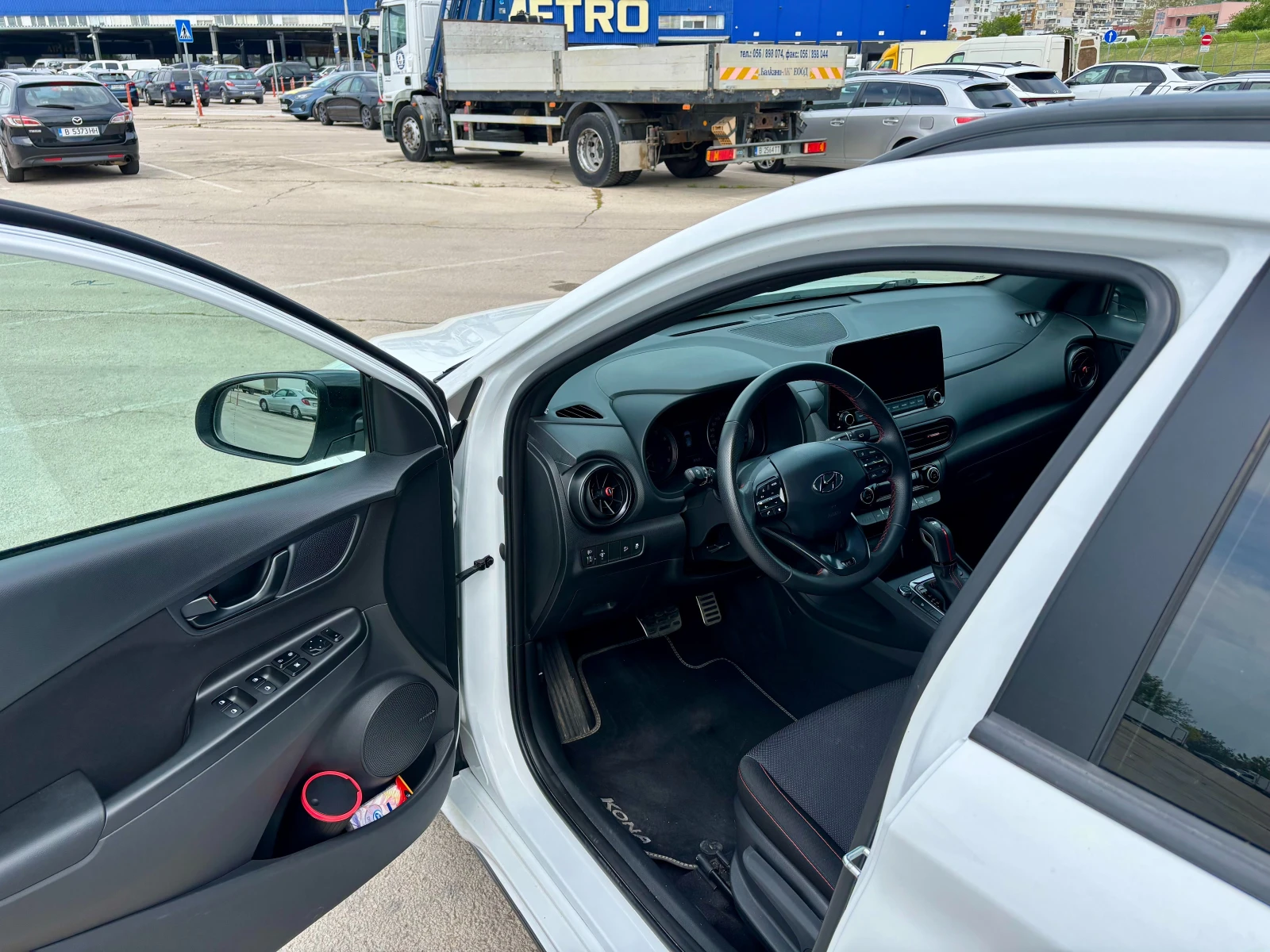 Hyundai Kona, снимка 10 - Автомобили и джипове - 54502428