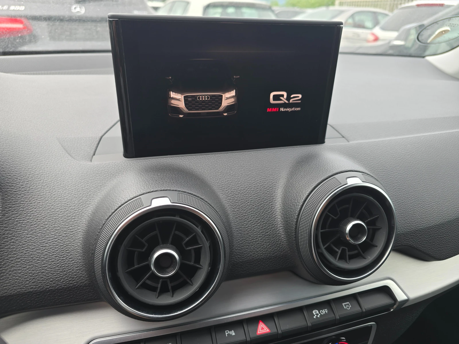 Audi Q2 S-line* * S-tronic* * , снимка 11 - Автомобили и джипове - 54584043
