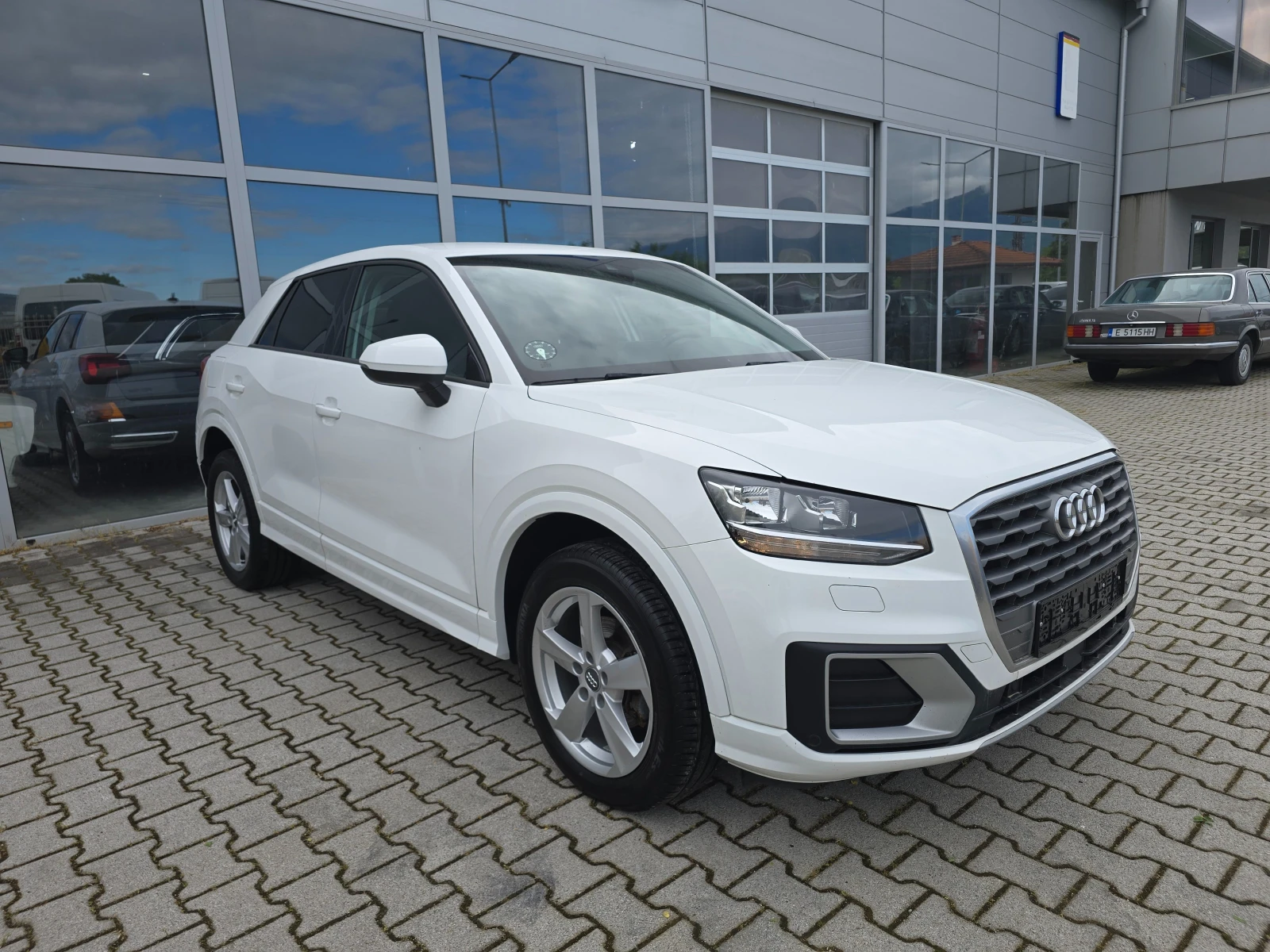 Audi Q2 S-line* * S-tronic* * , снимка 2 - Автомобили и джипове - 54584043