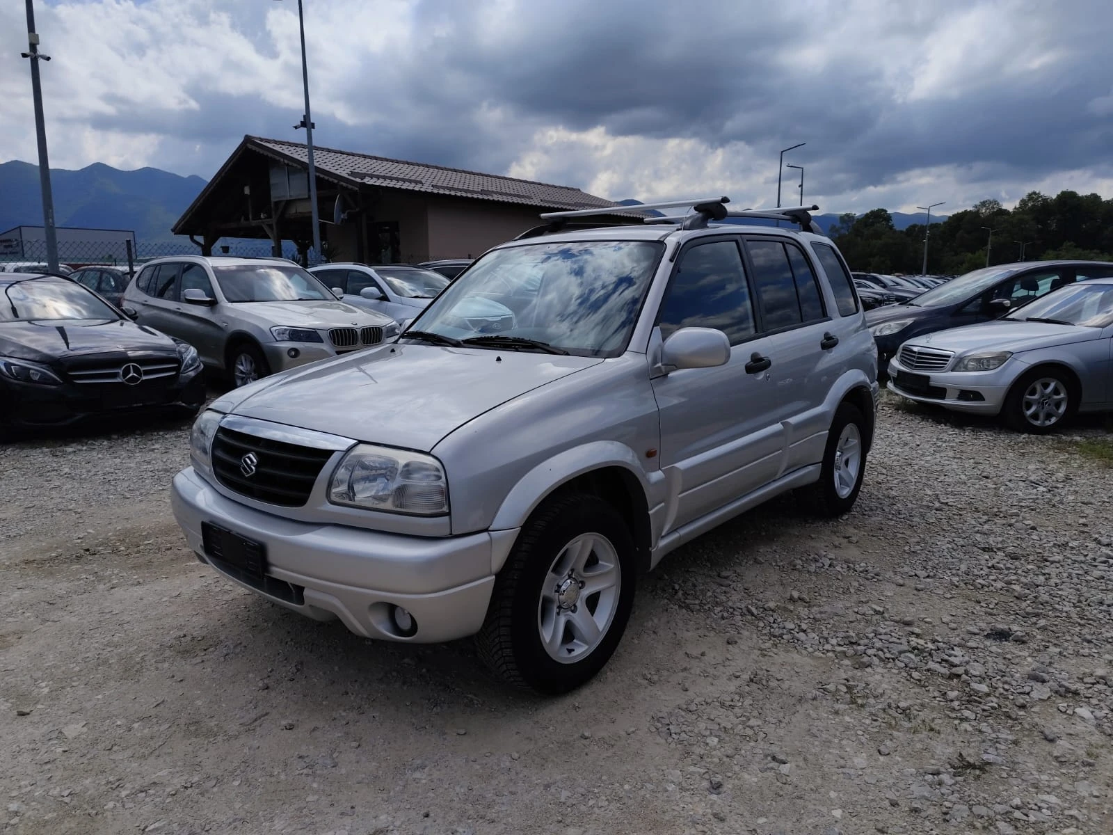 Suzuki Grand vitara 2.0 Бензин Газ Италия