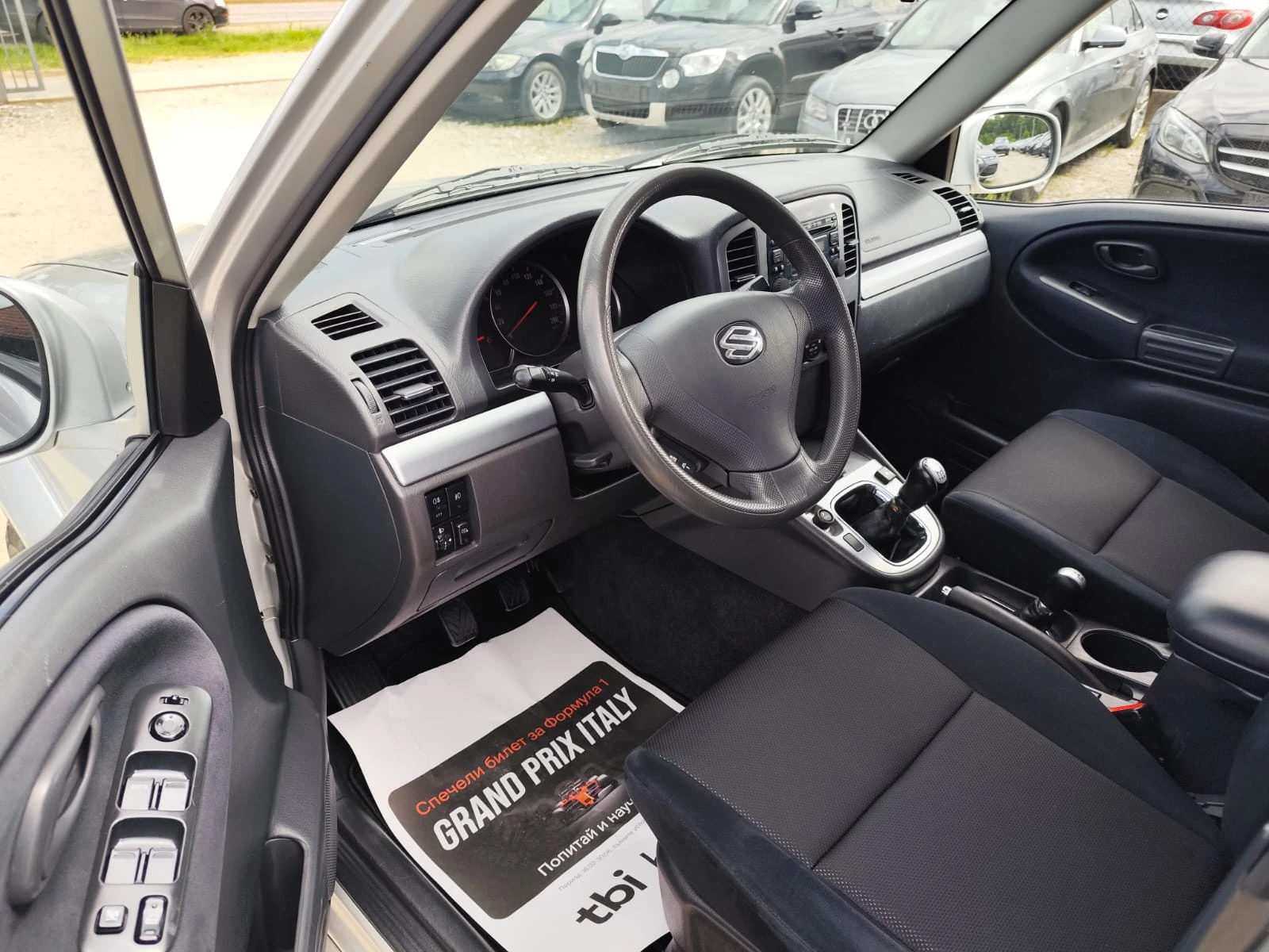Suzuki Grand vitara 2.0 Бензин Газ Италия, снимка 11 - Автомобили и джипове - 54834848