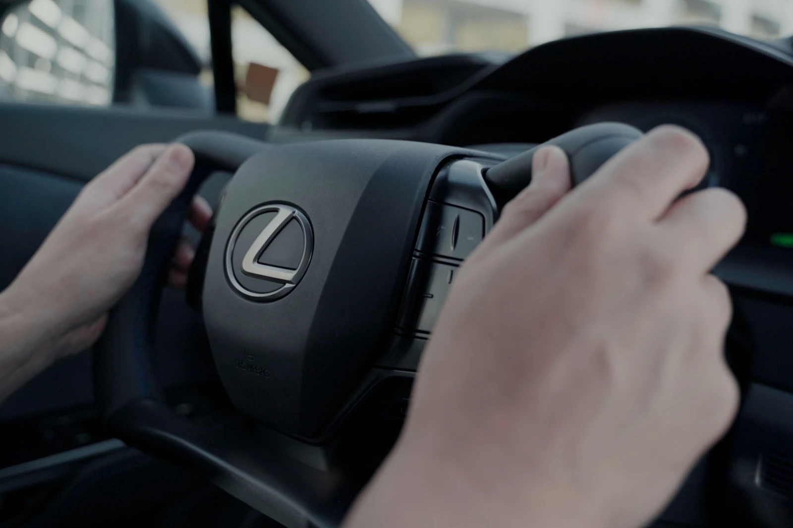 Lexus RZ 0km НОВ, 10 години гаранция, снимка 6 - Автомобили и джипове - 54996487