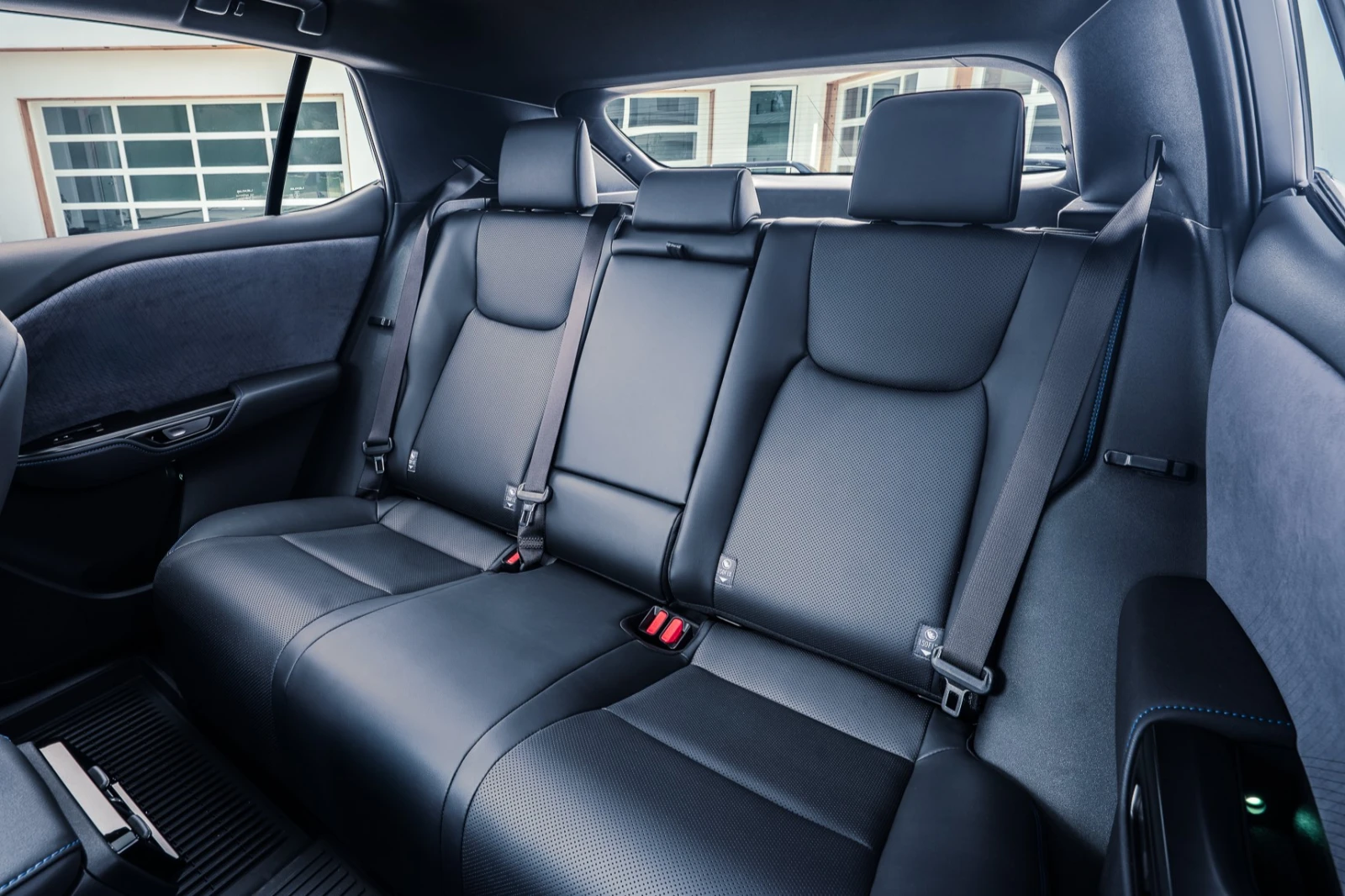 Lexus RZ 0km НОВ, 10 години гаранция, снимка 7 - Автомобили и джипове - 54996487