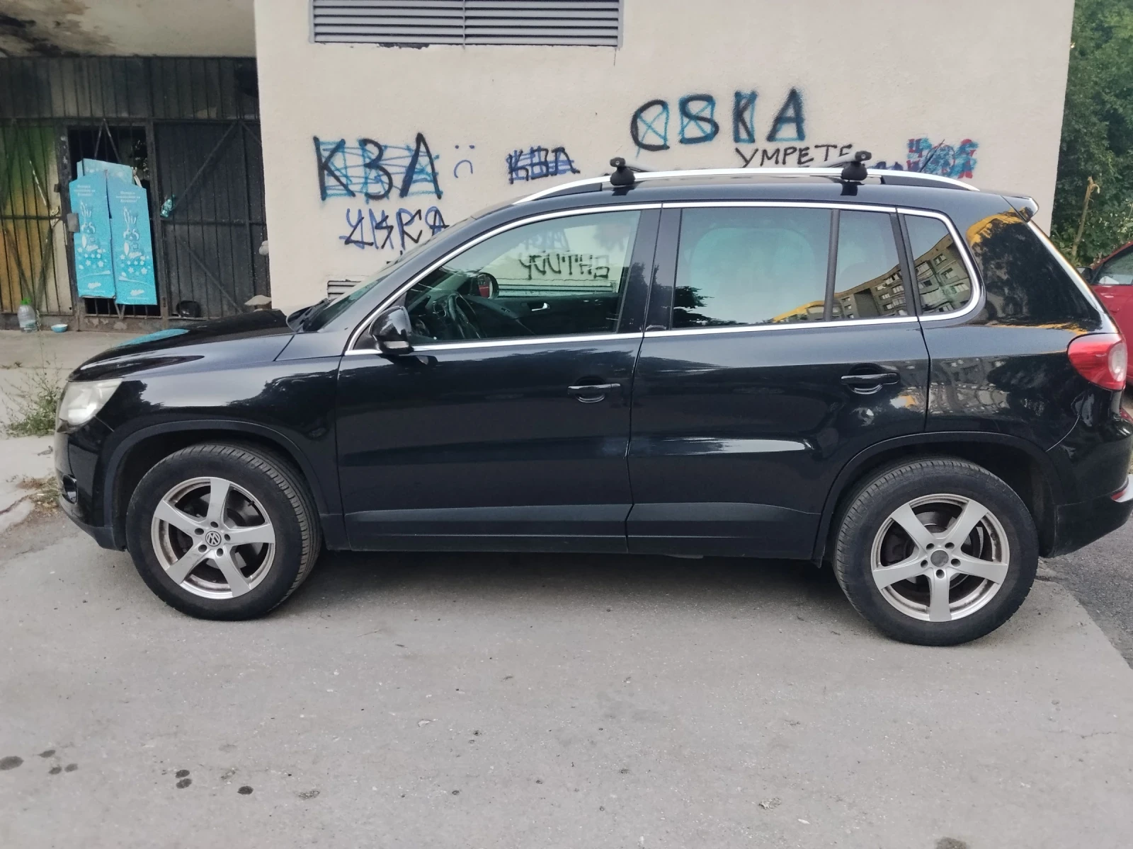 VW Tiguan, снимка 4 - Автомобили и джипове - 56012212