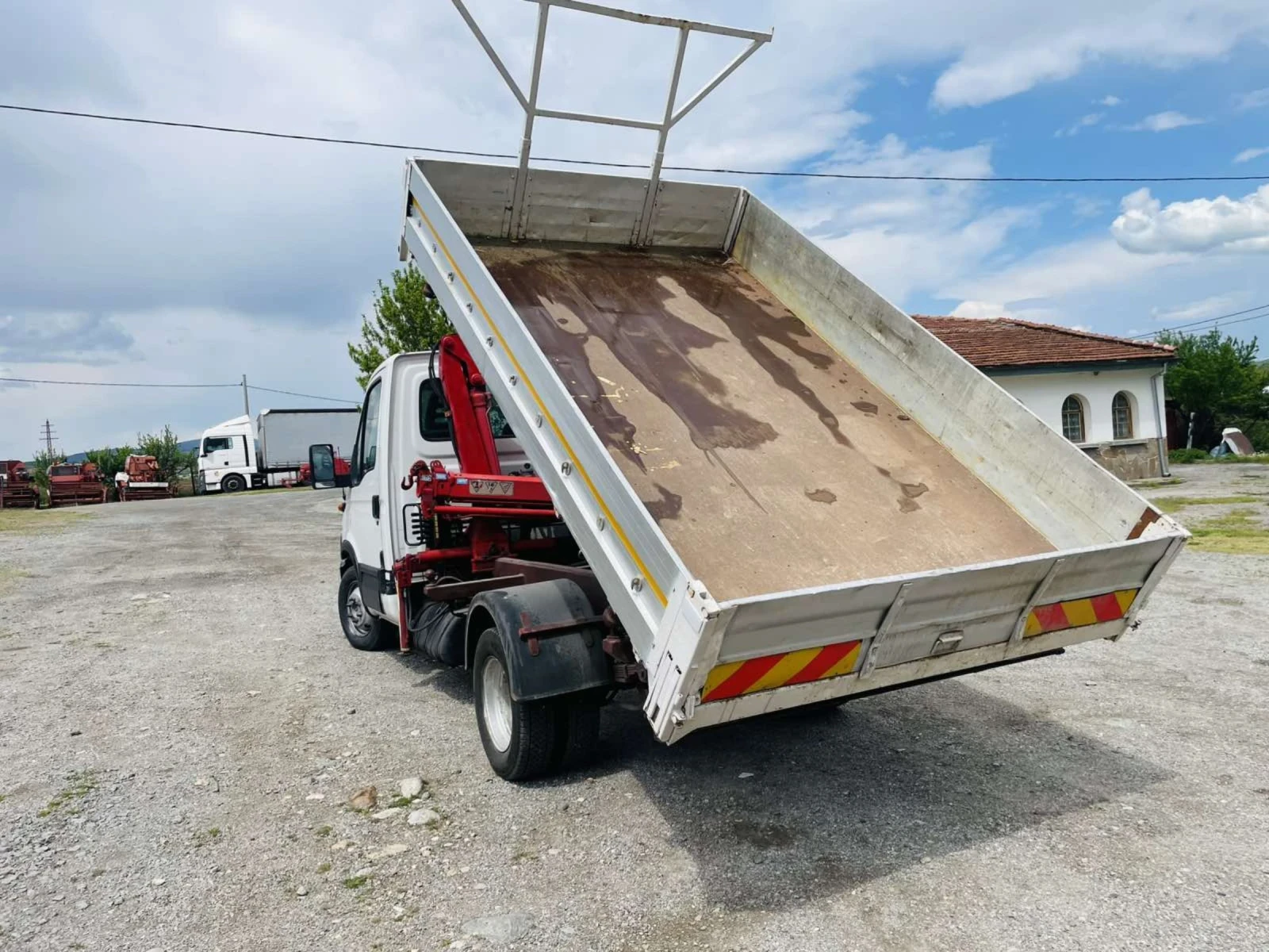 Iveco 35c13 2.8td-ТРИСТРАНЕН САМОСВАЛ С КРАН - изображение 7