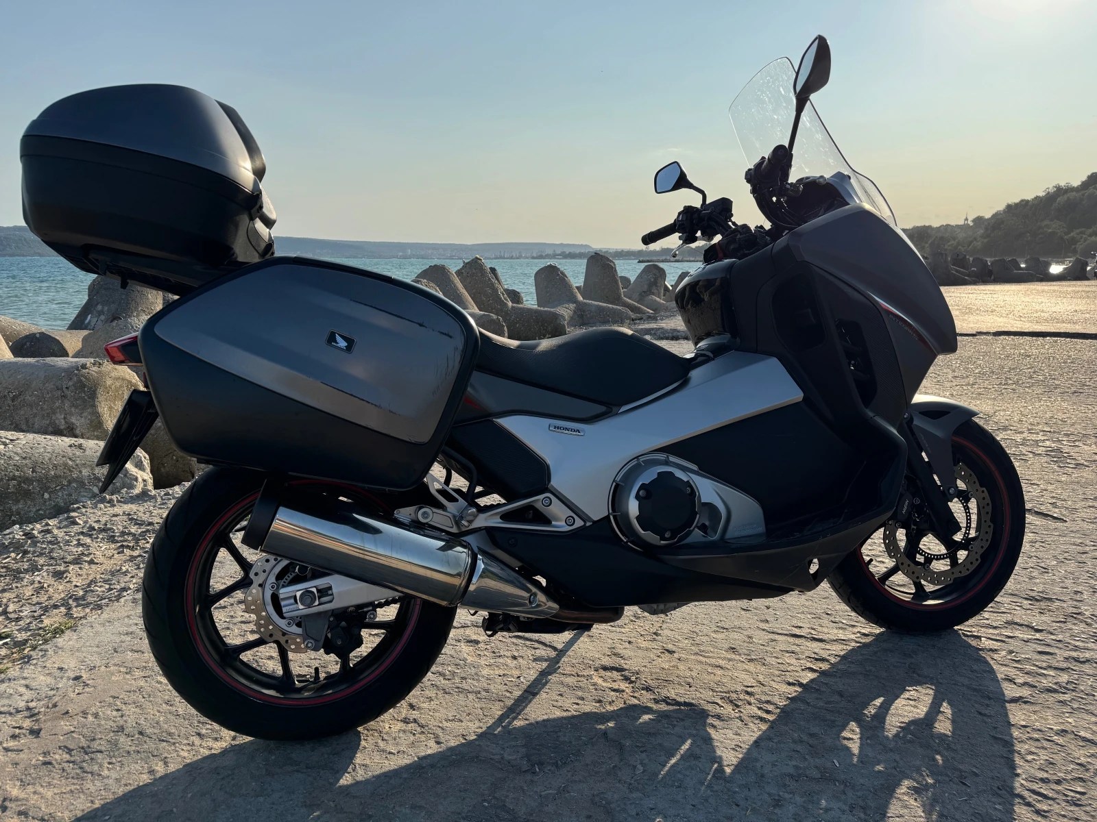 Honda Integra 750D, снимка 3 - Мотоциклети и мототехника - 54131023