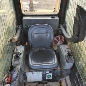 Мини челни товарачи Komatsu SK 714, снимка 10