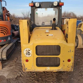 Челен товарач Komatsu SK 714, снимка 3