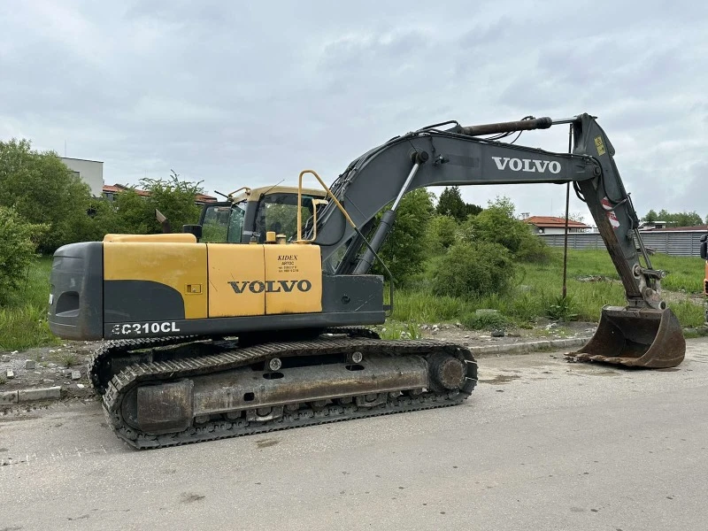 Багер Volvo EC 210 CL, снимка 1 - Индустриална техника - 46423125