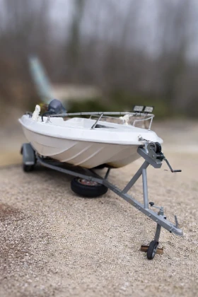 Лодка Angelo Molinari  410 MATR 827