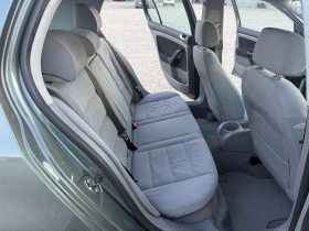 VW Golf 2.0 TDI Климатроник/Темпомат/Собствен лизинг, снимка 11