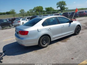 VW Jetta 2.0L I-4 115HP Front Wheel Drive | Mobile.bg    9