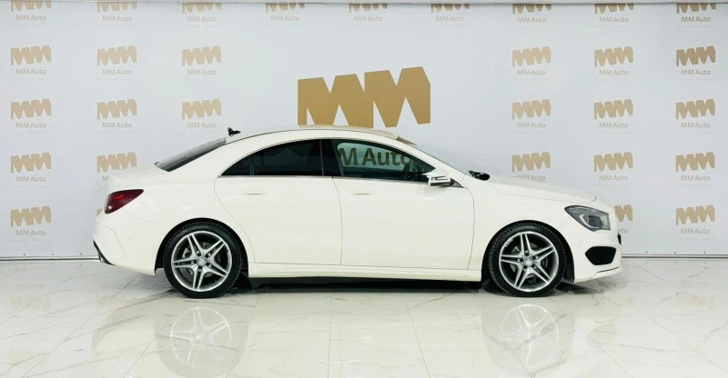 Mercedes-Benz CLA 200 AMG Coupe , снимка 3 - Автомобили и джипове - 45638102