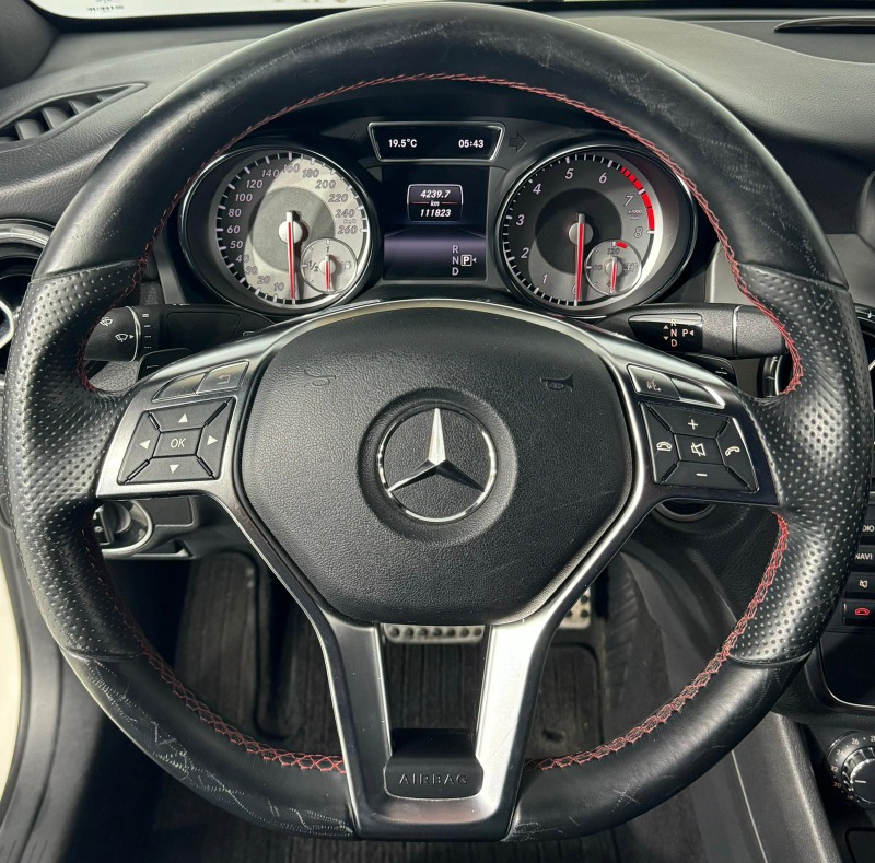 Mercedes-Benz CLA 200 AMG Coupe , снимка 9 - Автомобили и джипове - 45638102