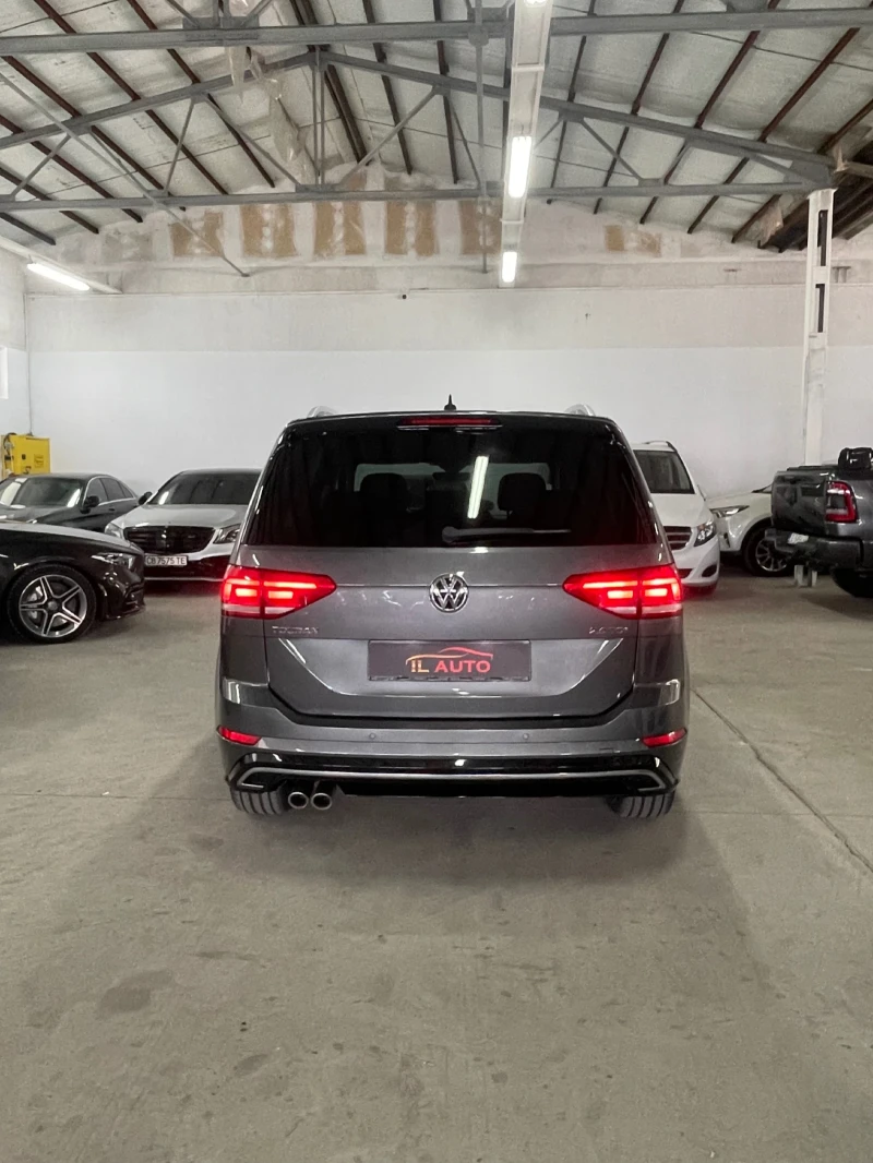 VW Touran 2.0TDI/Rline/SOUND/DIGITAL/LED ADAPTIV/ОБСЛУЖЕНА/Ф, снимка 4 - Автомобили и джипове - 50553254
