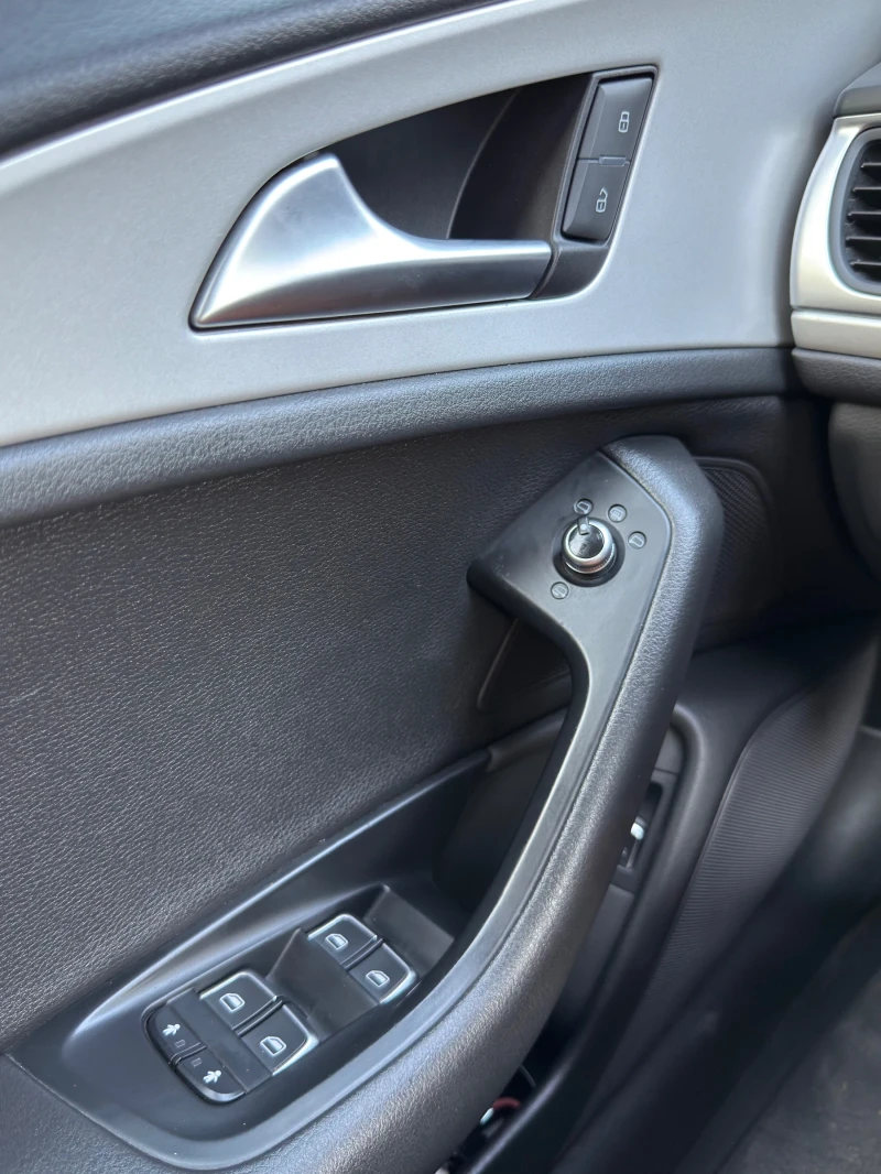 Audi A6 2.0 tdi, Като нова , Keyless, panorama, снимка 11 - Автомобили и джипове - 52356913